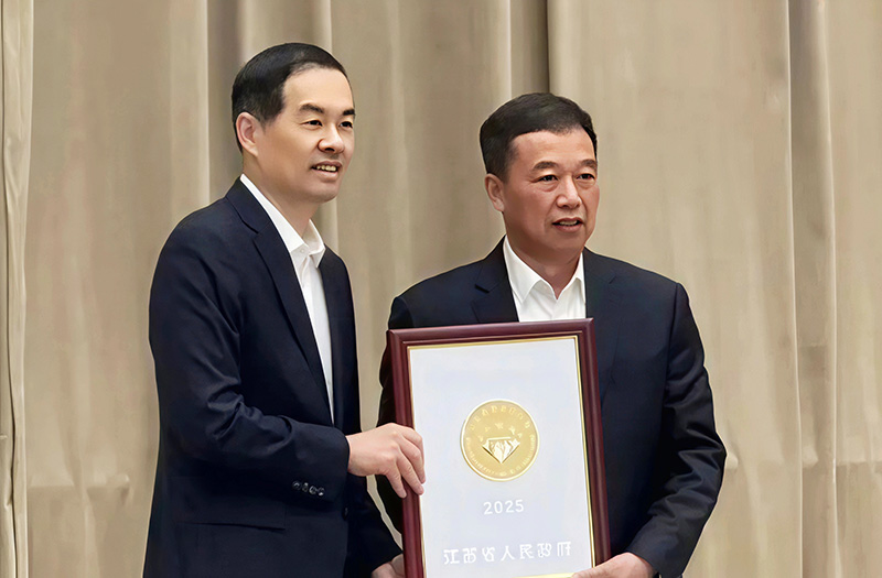 鵬飛集團捧回“江蘇省省長質量獎”！